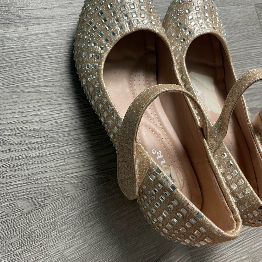 Gold Woven Dress Shoes with Metallic Finish